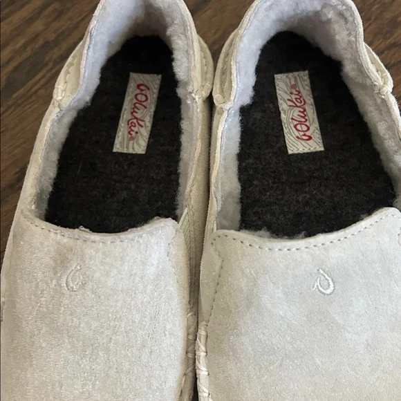 OluKai NOHEA Slipper Women’s size 11
Men’s Size 9.5
Bone/Bone - Picture 8 of 9